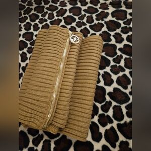 MICHAEL KORS SCARF